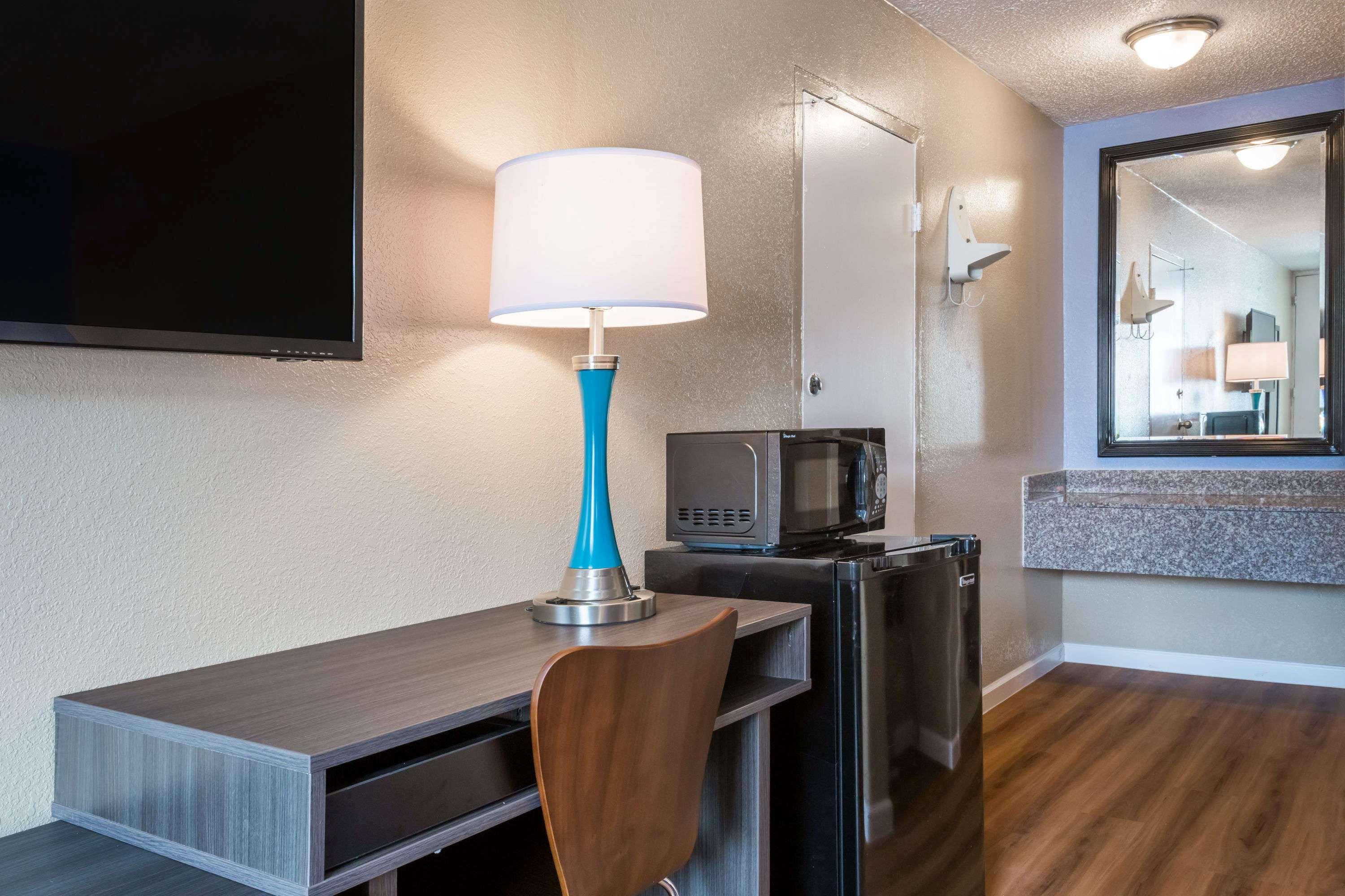 Super 8 By Wyndham Hardeeville - Savannah North Exterior foto